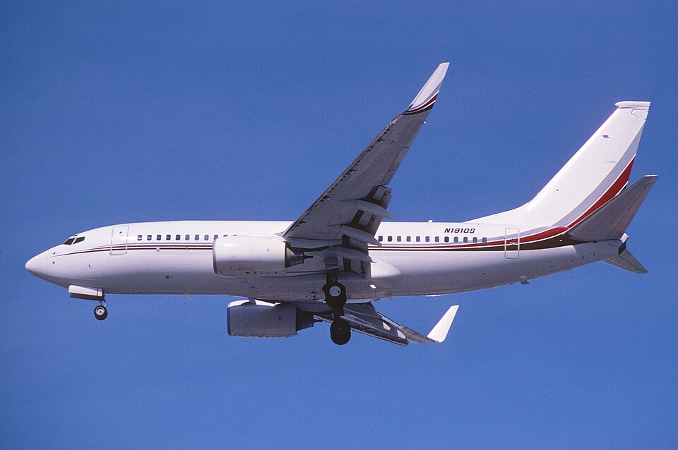 Boeing Business Jets BBJ (737-700)