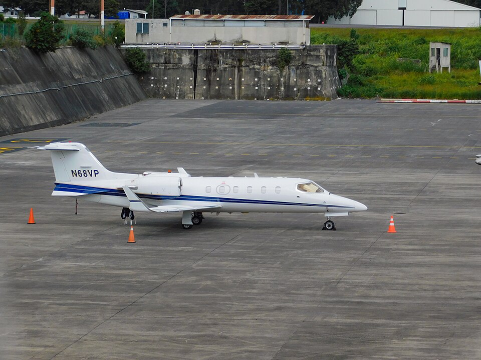 Bombardier Learjet 31A