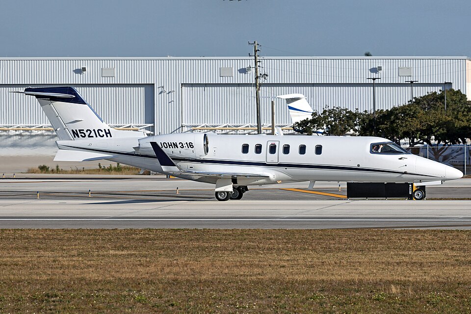 Bombardier Learjet 40/40XR